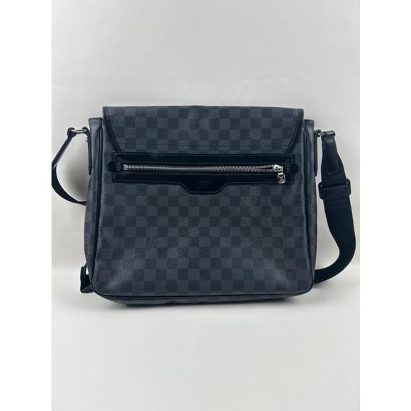 Louis Vuitton danger graphite crossbody messenger shoulder bag - Picture 2 of 9